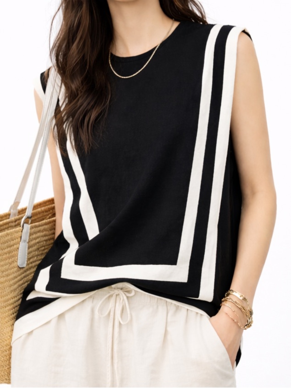 Black & White Knit Sleeveless Top Size L Minimalist Coastal Chic Quiet Luxury